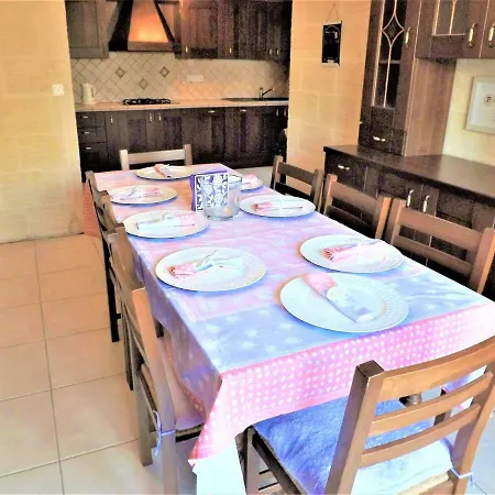 Villa Amore Qala